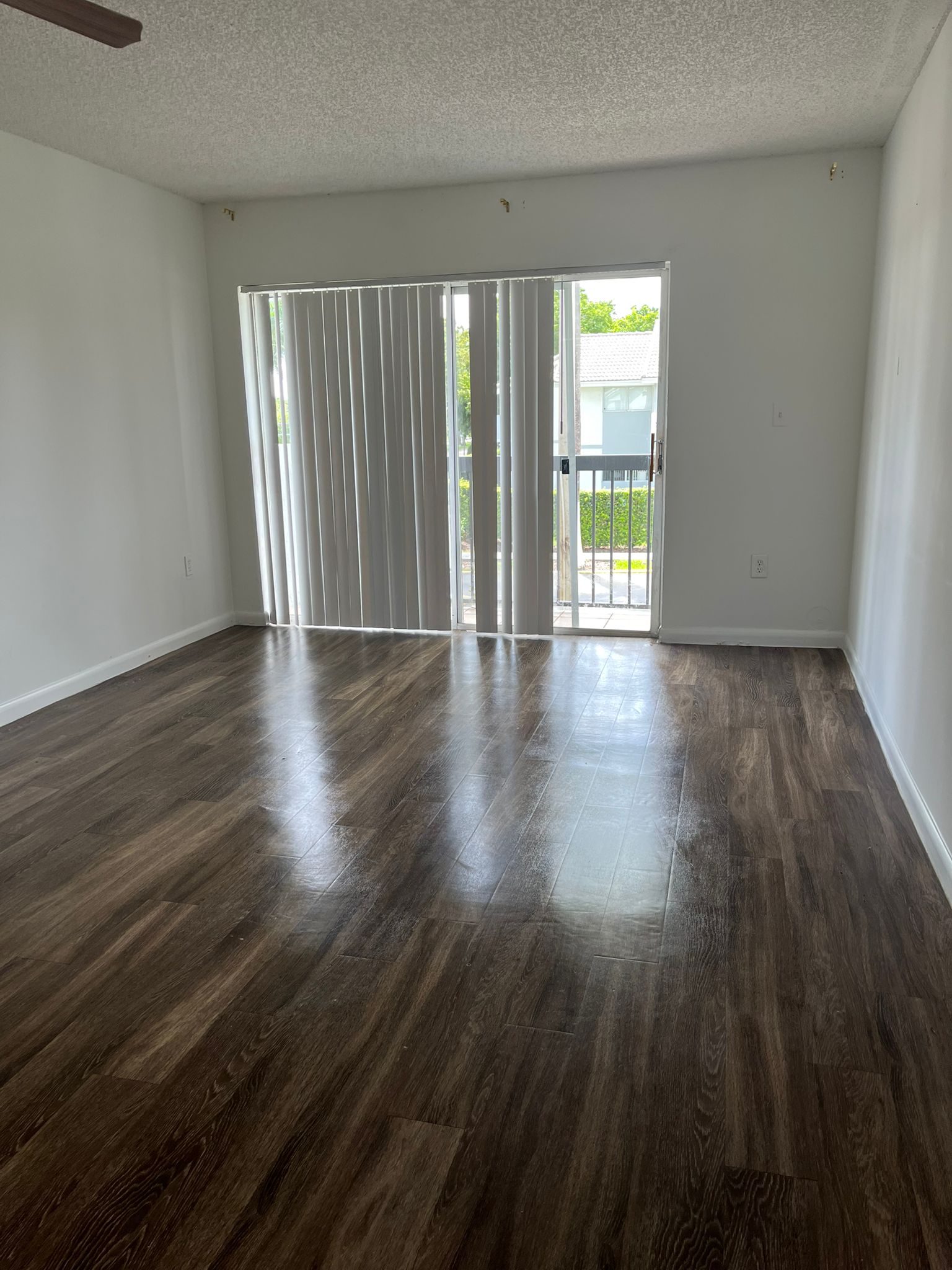 Home 3 Move-In / Move- Out Cleaning